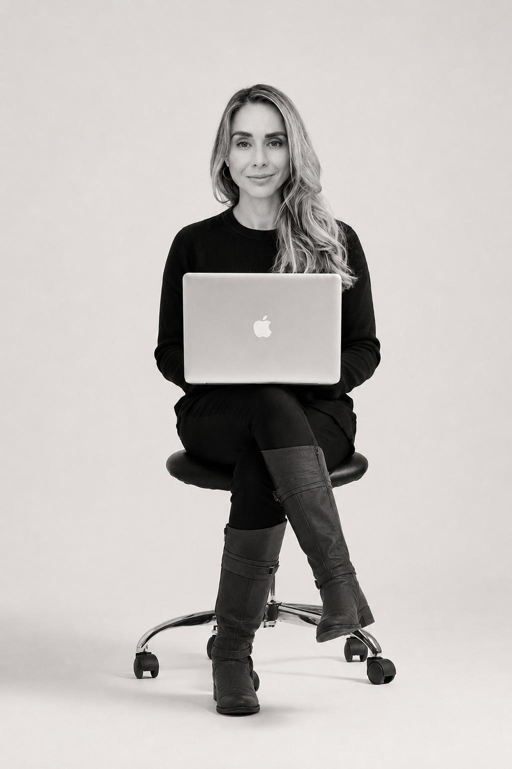 Kat, founder of Paper Alchemy